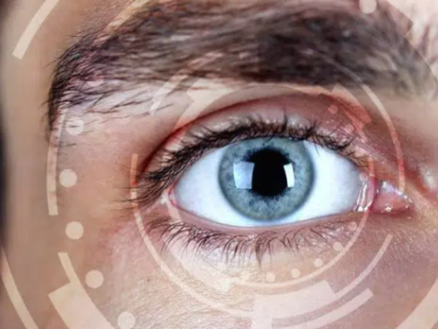 علاج القرنية بالليزر والفيمتوليزر